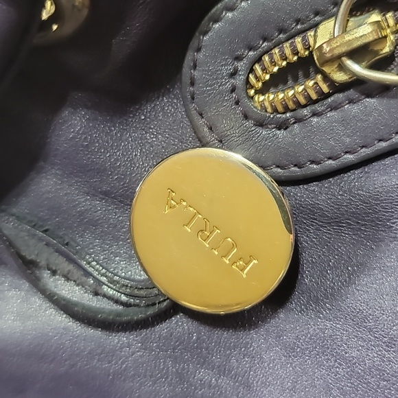 AUTHENTIC FURLA PURPLE LEATHER SHOULDER BAG GUC - Picture 3 of 17